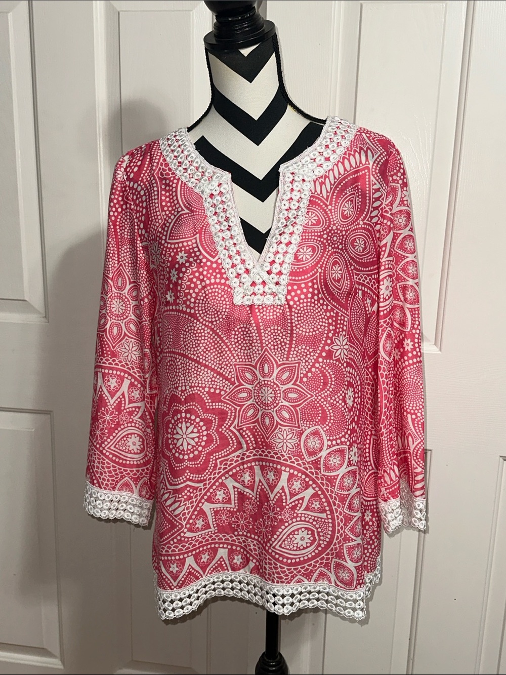 Melly M Pink Silk Paisley V-Neck Tunic with White Crochet Trim